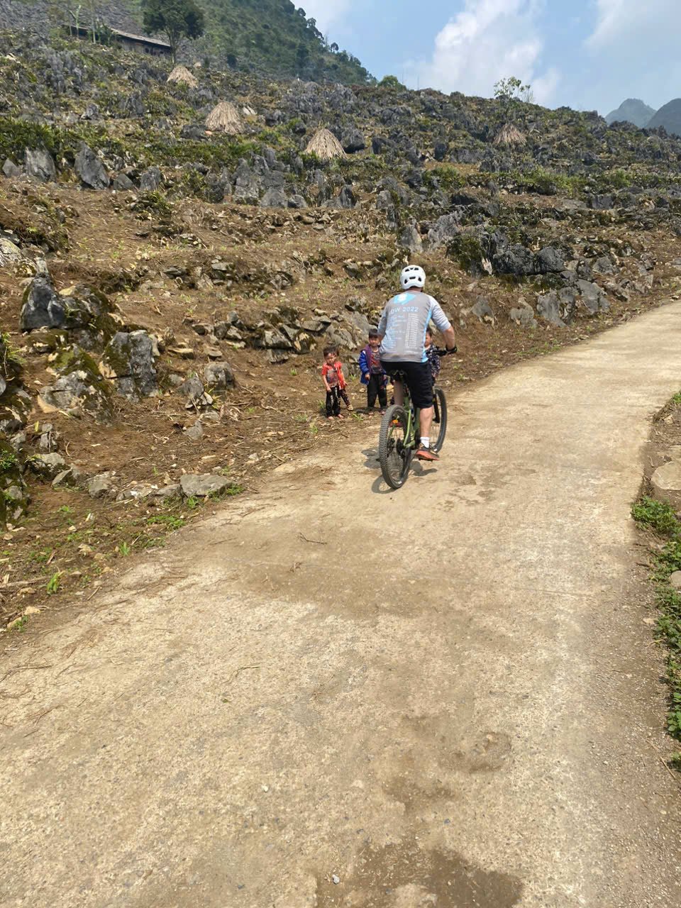 7 Day Northern Vietnam Cycling Tour: The Ultimate Week of Adventure